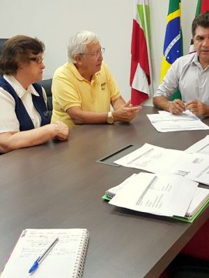 reuniao-prefeito-salvaro-e-hsj-2
