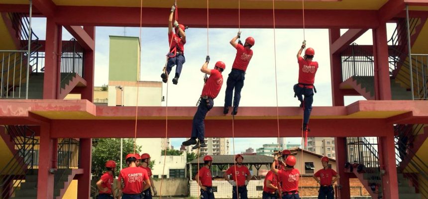 florianopolis_-_governador_autoriza_a_convocacao_de_15_cadetes_do_corpo_de_bombeiros_militar_de_santa_catarina_20180319_1961874769