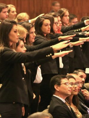 florianopolis_-_governador_destaca_trabalho_do_igp_em_formatura_de_62_novos_auxiliares_de_pericia_20180315_1130325905