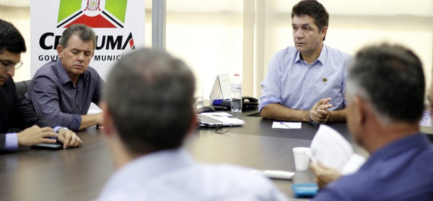 reuniao-sobre-a-casan-foto-de-jhulian-pereira-3