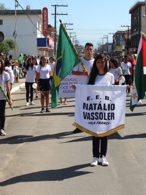 desfile-civico-forquilhinha-arquivo-1