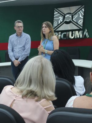 encontro-para-discutir-forca-tarefa-de-combate-a-dengue-foto-maria-duarte-16
