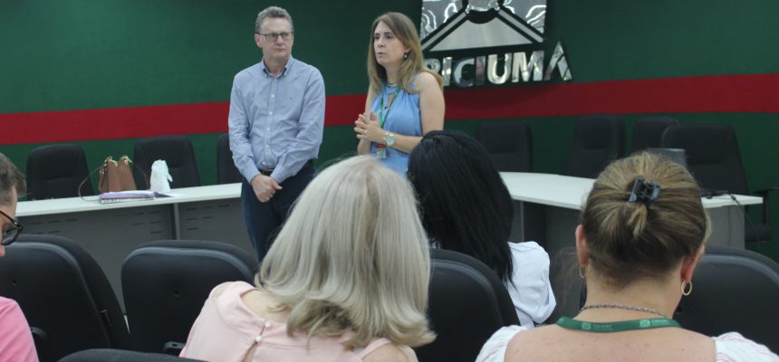encontro-para-discutir-forca-tarefa-de-combate-a-dengue-foto-maria-duarte-16