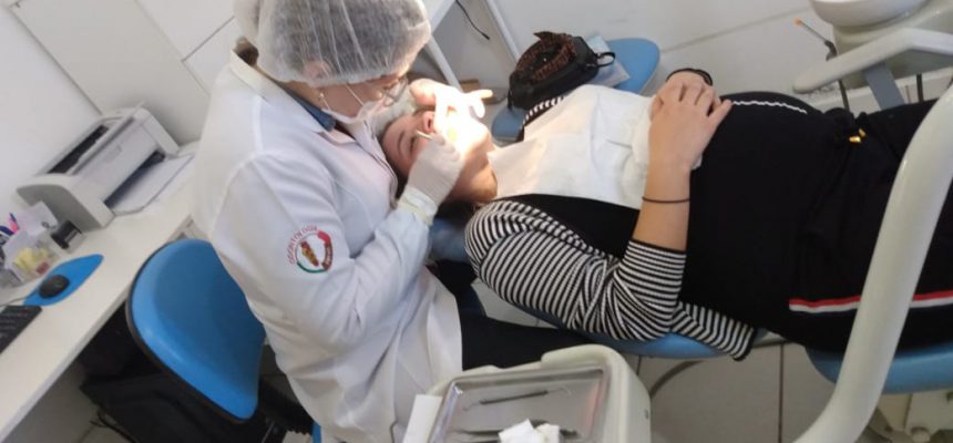 tratamento-odontologico-foto-arquivo