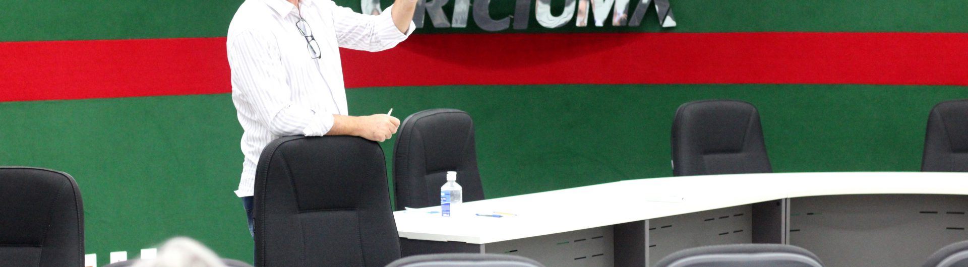 primeira-reuniao-do-comite-de-gerenciamento-dos-gastos-publicos-ocorre-em-criciuma-foto-de-jhulian-pereira-1