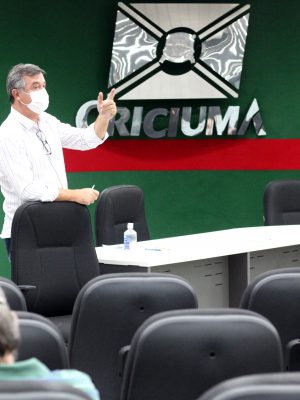 primeira-reuniao-do-comite-de-gerenciamento-dos-gastos-publicos-ocorre-em-criciuma-foto-de-jhulian-pereira-1