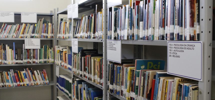 biblioteca-forquilhinha-1