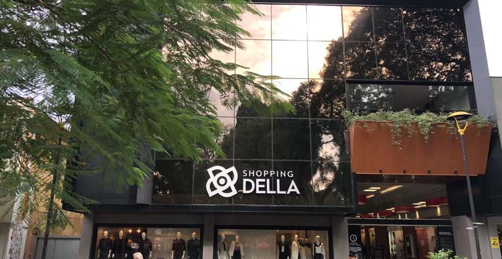 83413452021122020_fachada_shopping_della