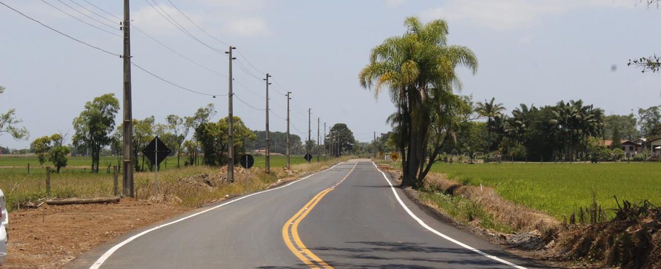arquivo-trecho-ja-pavimentado-da-rodovia-francisco-ricken