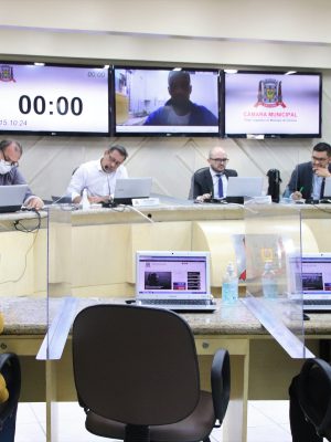 comissaoespecial-temporaria-de-analise-de-leis-da-camara-recebe-sindicalistas-1