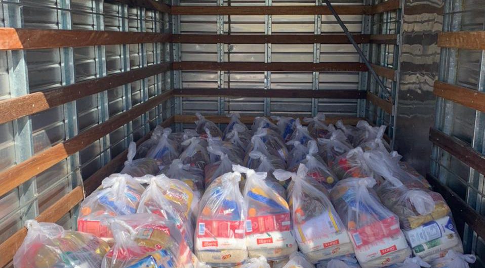 entrega-de-100-cestas-basicas-2