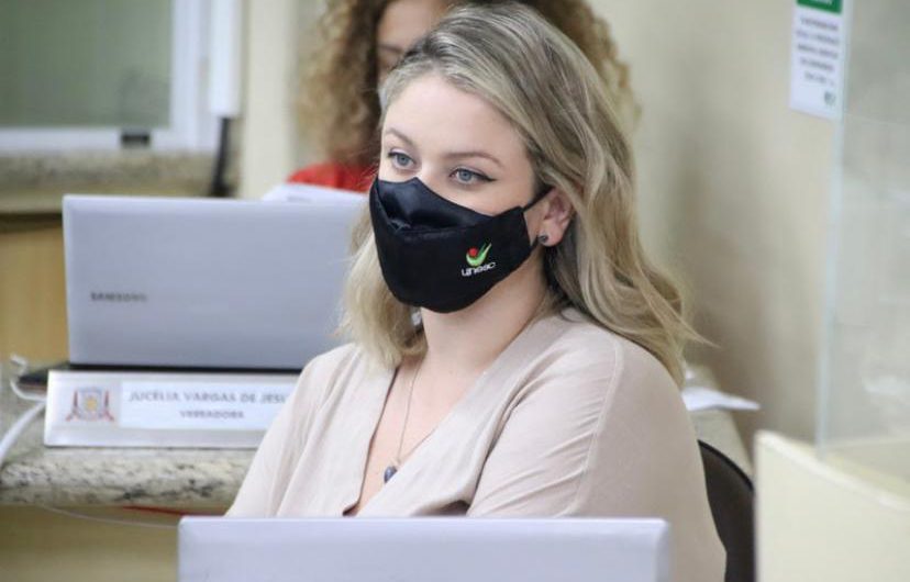 vereadora-giovana-mondardo-foto-de-clara-fernandes2