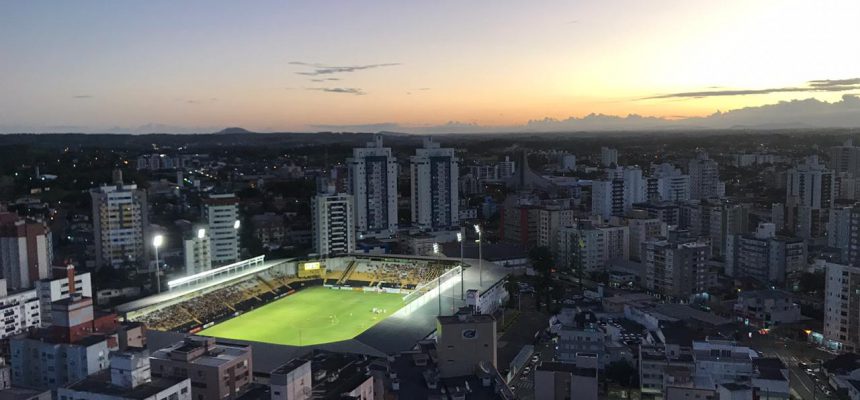 campo-do-tigre-a-noite