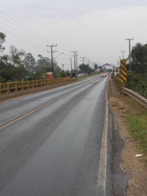 preocupacao-com-pedestres-e-ciclistas-em-ponte-da-rodovia-1