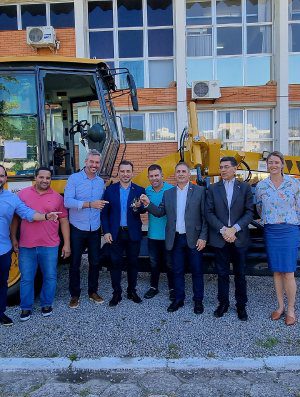 governo_do_estado_entrega_66_equipamentos_agricolas_a_36_municipios_catarinenses_20211220_1813848795