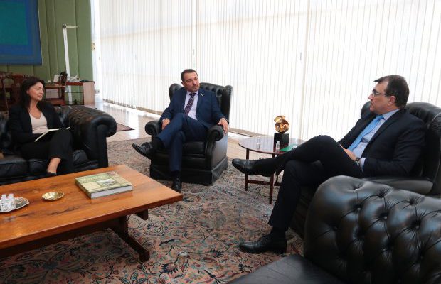 governador_debate_impactos_para_sc_da_guerra_na_ucrania_com_ministro_das_relacoes_exteriores_20220316_1085815997