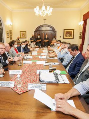 governador_e_bancada_do_oeste_debatem_solucoes_de_longo_prazo_para_estiagem_em_santa_catarina_20220302_1730753174
