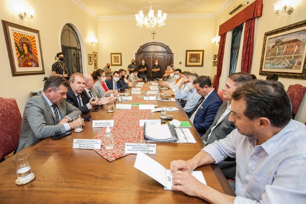 governador_e_bancada_do_oeste_debatem_solucoes_de_longo_prazo_para_estiagem_em_santa_catarina_20220302_1730753174