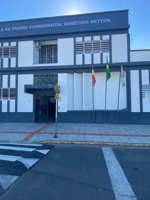 cocal-do-sul-escola-de-demetrio-bettiol